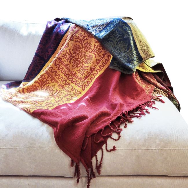 Vintage Style Throw