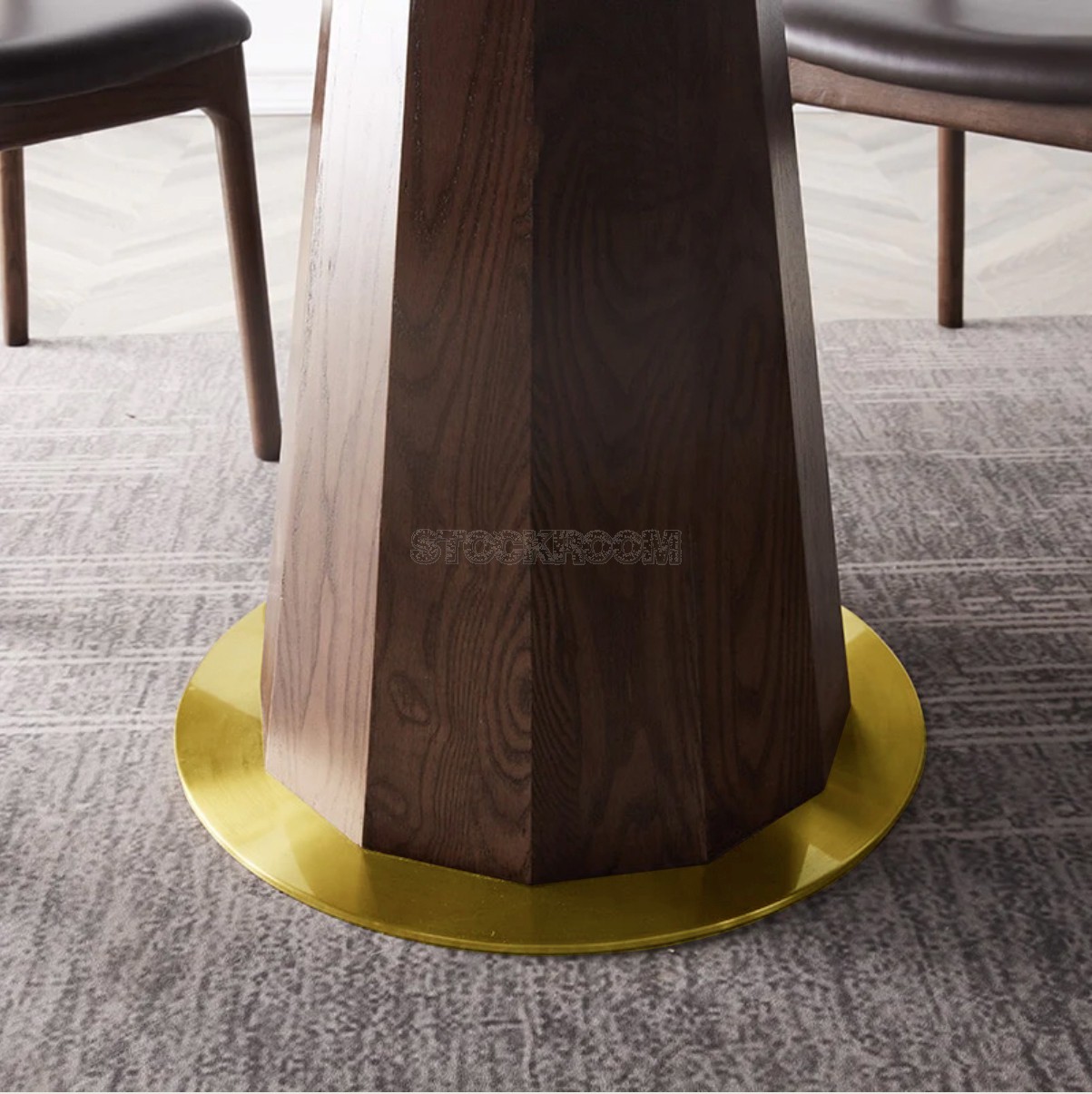 Zayn Solid Wood Pedestal Dining Table