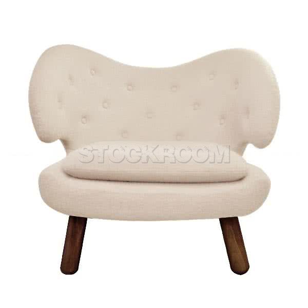 Pelican Style Lounge Chair 1