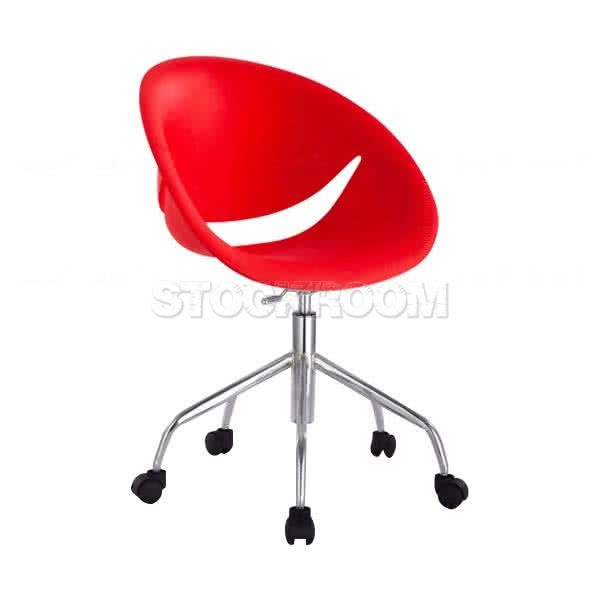 Wolfram Petal Chair - With Wheels