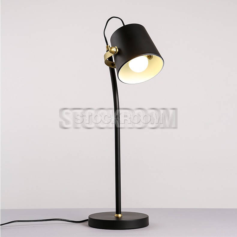 Gable adjustable table lamp