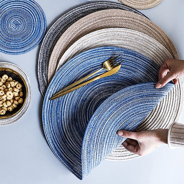Contemporary Linen Round Dining Table Placemats