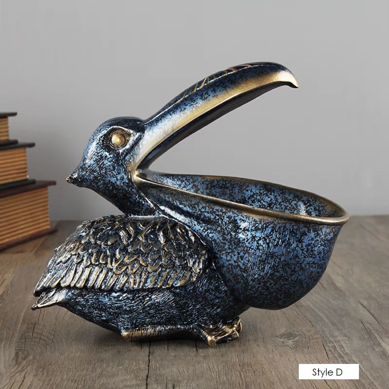 PELICAN STORAGE FIGURINE / Decoration