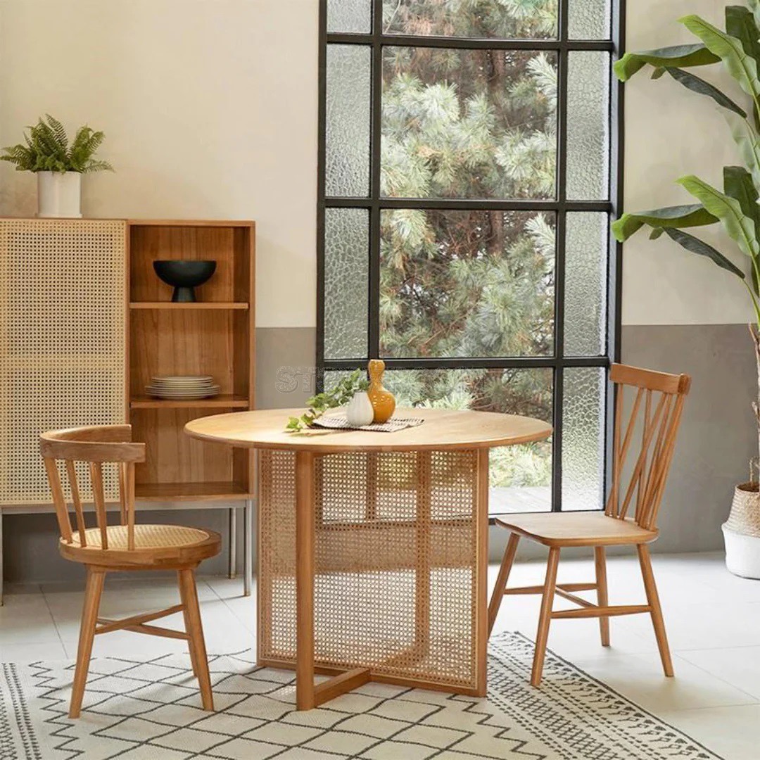 Rhonda Style Solid Oak Wood Dining Table