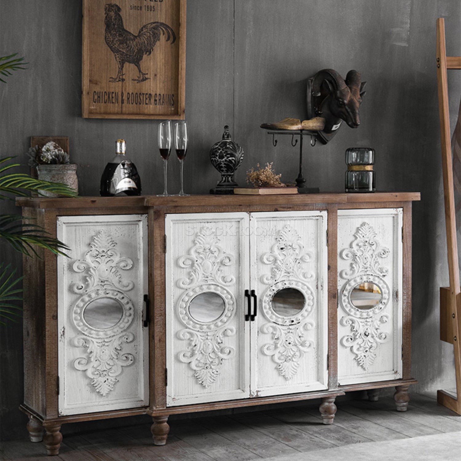 Rosanna Vintage Style 4 Doors Accent Cabinet / Sideboard