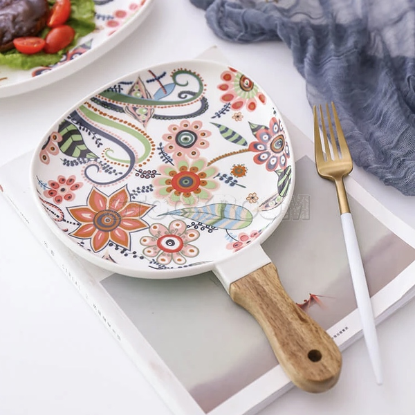 STOCKROOM Ceramic Floral Printed Plate - Wooden Handle Drip Platter