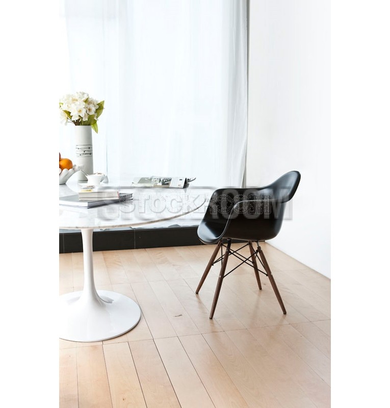 Eero Saarinen Tulip Style Dining Table - Marble