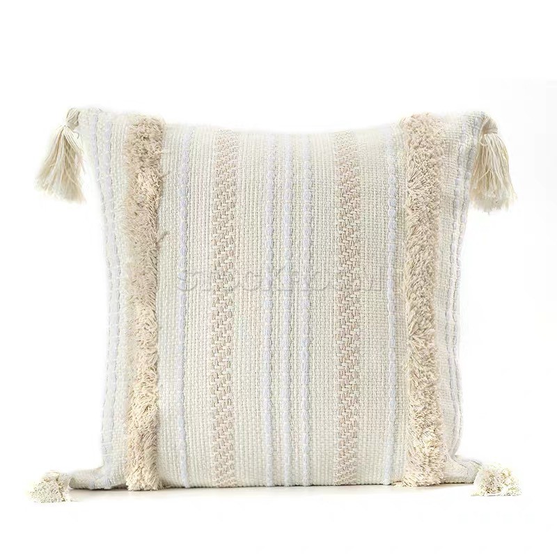 White Nobility Knit Decorative Cushion