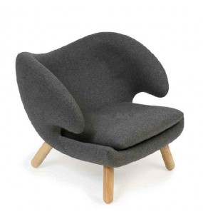 Pelican Style Lounge Chair 2