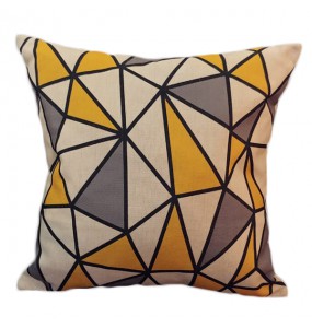 Triangle Decorative 3 Cushion