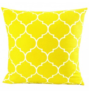 Quartrefoil Decorative Cushion