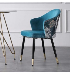 Dahlia Style Velvet Upholstered Dining Chair