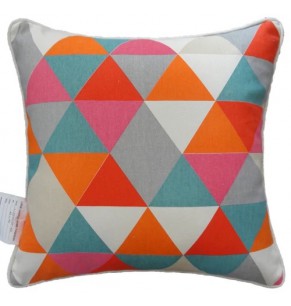 Geometric Triangle Cushion