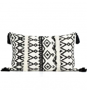 Intertwined Geometric Rectangle Cushion D (With Tassel)