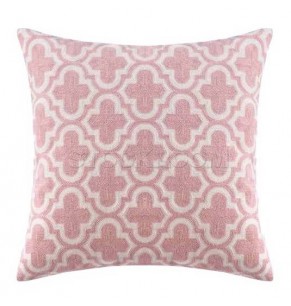 Quartrefoil Pattern Cushion