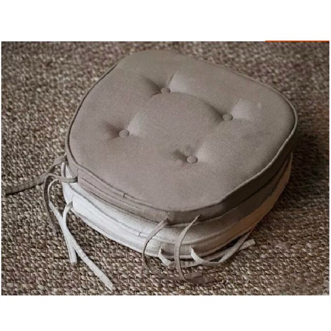 Buttoned Fabric Seat Cushion